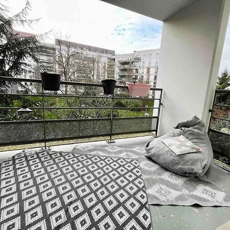 Cocon Aux Portes De Paris - Free Parking - Metro 7 & 14 Apartment