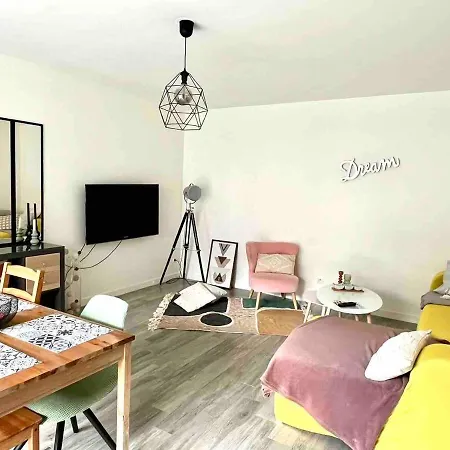 Cocon Aux Portes De Paris - Free Parking - Metro 7 & 14 *